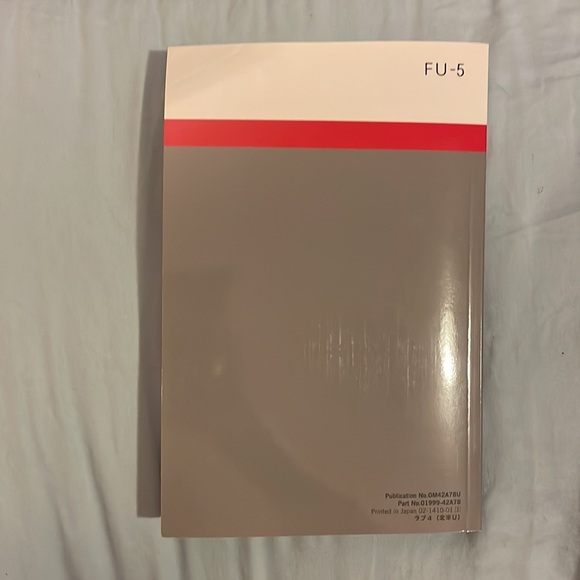 Rav 4 owners manual and quick reference guide + 3 additional guide books - Picture 2 of 9